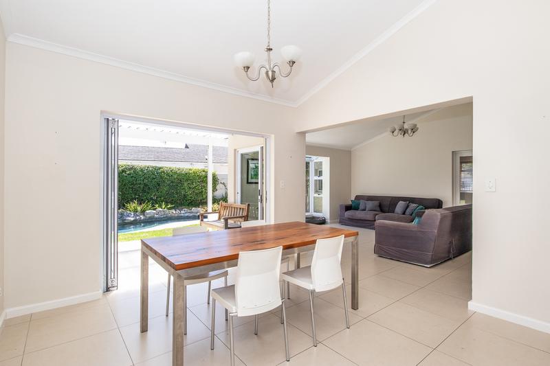 3 Bedroom Property for Sale in Constantia Western Cape